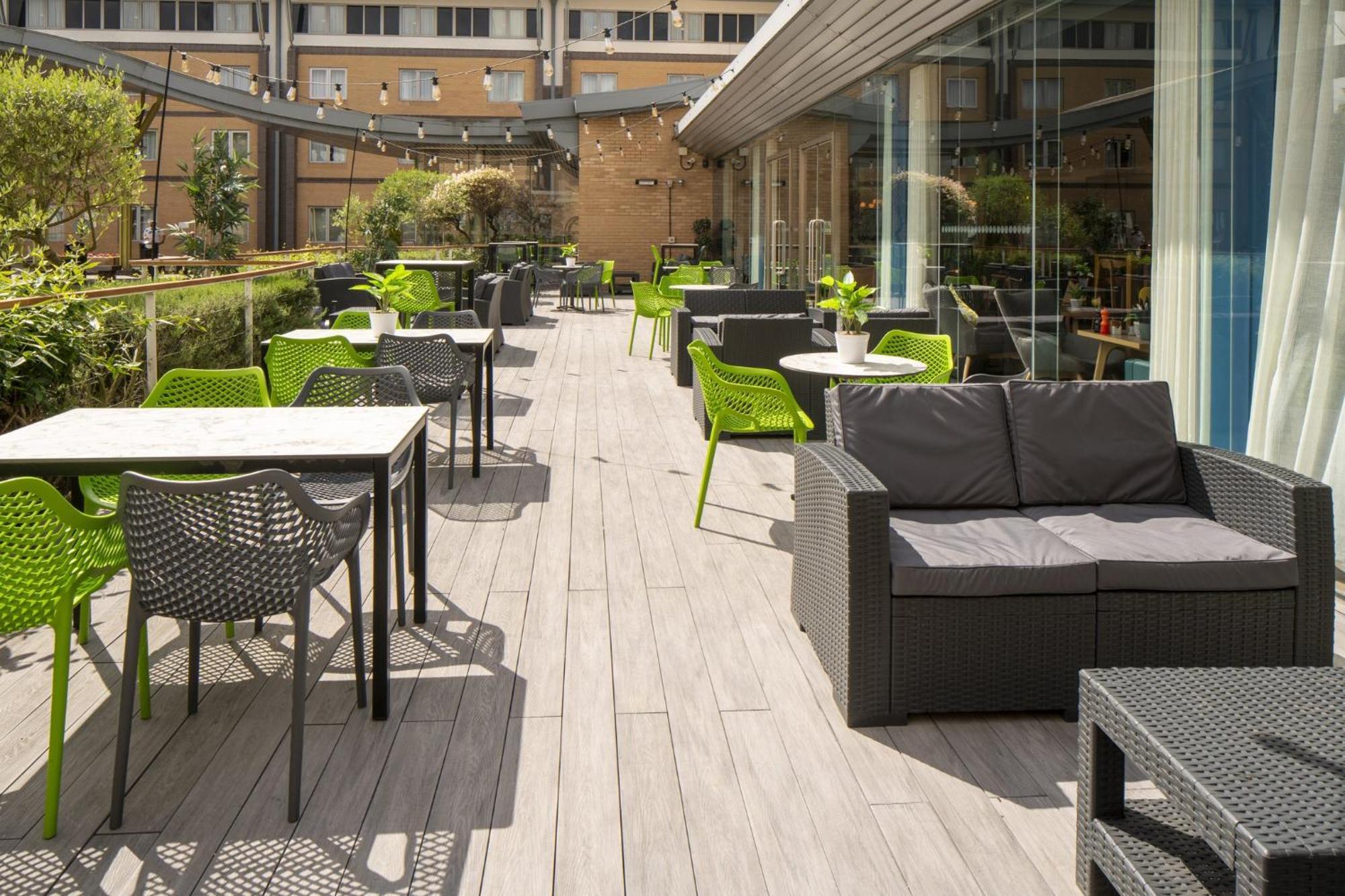 Holiday Inn Oxford By Ihg Екстер'єр фото